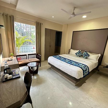 Hotel Pinaka Inn ลัคเนา ภายนอก รูปภาพ