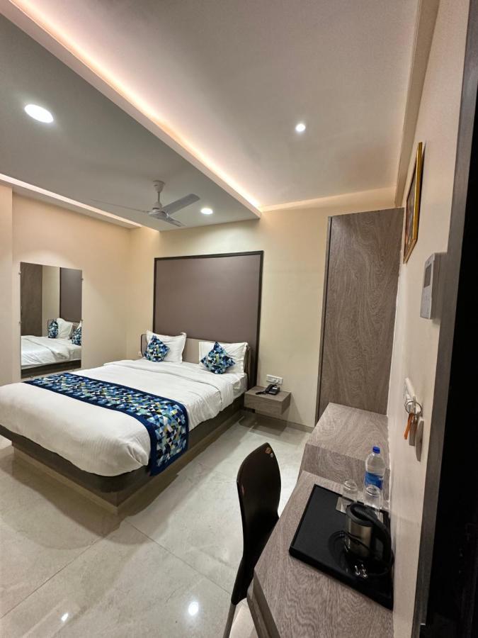 Hotel Pinaka Inn ลัคเนา ภายนอก รูปภาพ