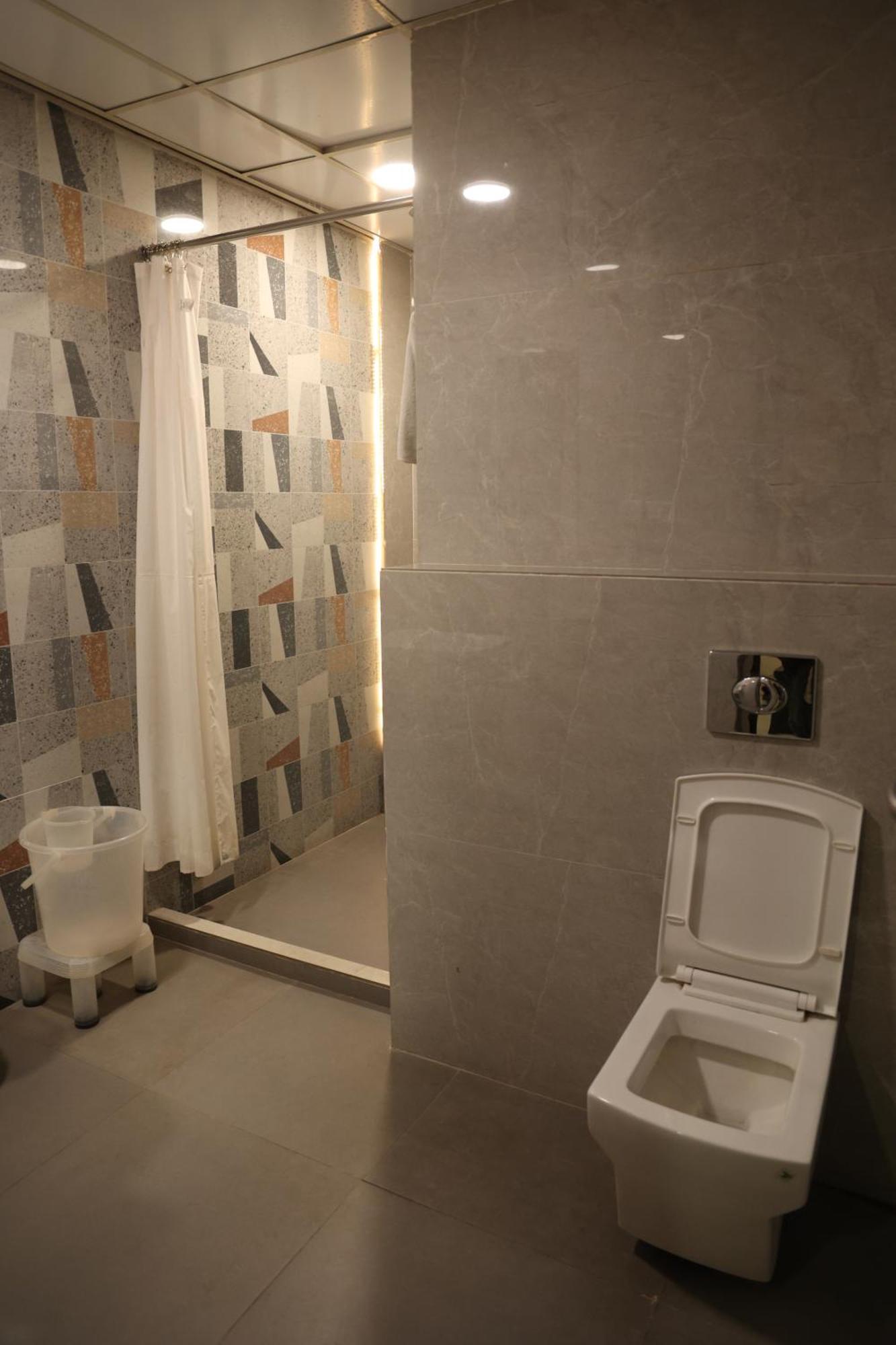 Hotel Pinaka Inn ลัคเนา ภายนอก รูปภาพ